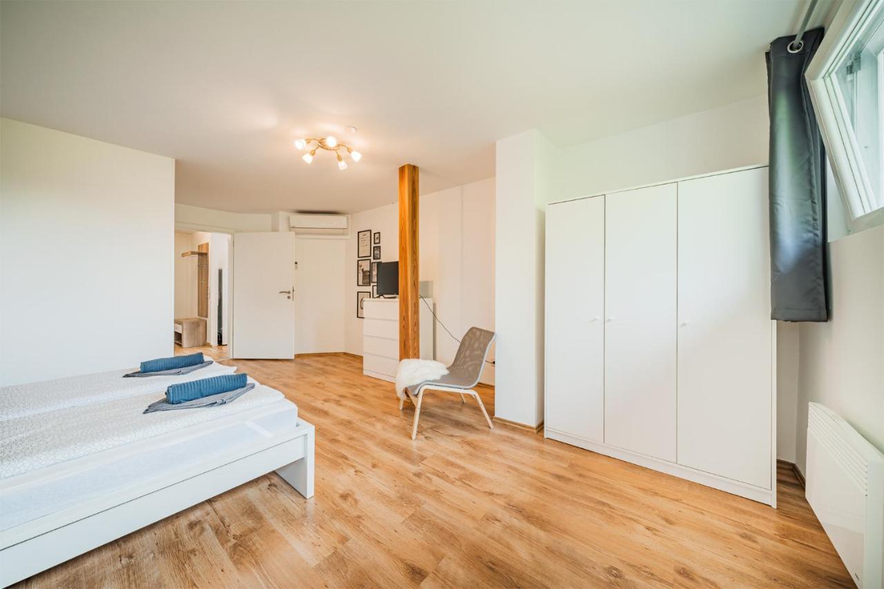 Panorama-Apartments In Unmittelbarer See-Nahe Schiefling am See Buitenkant foto