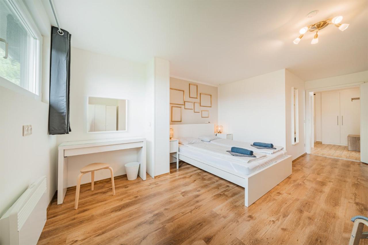 Panorama-Apartments In Unmittelbarer See-Nahe Schiefling am See Buitenkant foto
